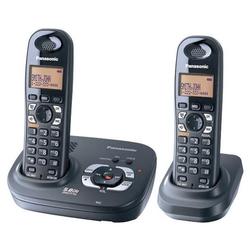 Panasonic KX-TG4322B 5.8 GHz Expandable Digital Cordless Phone - 1 x Phone Line(s) - Black