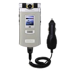 Gomadic Rapid Car / Auto Charger for the Sony Ericsson Z800i - Brand w/ TipExchange Technology