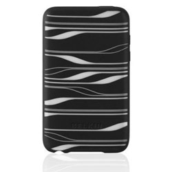 BELKIN COMPONENTS Belkin Sonic Wave Two-Tone Silicone Sleeve for iPod touch (2nd Gen) - Black/White