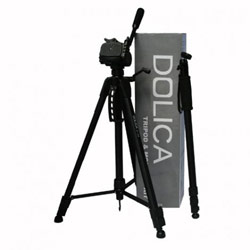 Dolica Corporation Dolica 63 Tripod with 68 Ball Head Tripod Kit