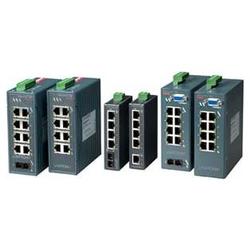 LANTRONIX Lantronix XPress-Pro 52000 5-Port Ethernet Switch - 5 x 10/100Base-TX LAN (X52000001-01)