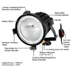 Britek 1000w Focusable Halogen Light