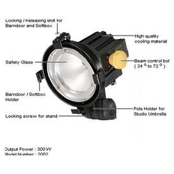 Britek 300w Focusable Halogen Light