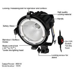 Britek 600w Focusable Halogen Light