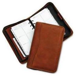 Daytimer/Acco Brands Inc. Personal Organizer Starter Set, Aviator Leather Binder, 3-3/4x6-3/4, Dark Tan (DTM83844)