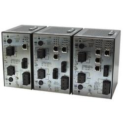 TRANSITION NETWORKS Transition Networks 10/100Base-TX to 100Base-FX Media Converter - 1 x RJ-45 , 1 x ST - 10/100Base-TX, 100Base-FX